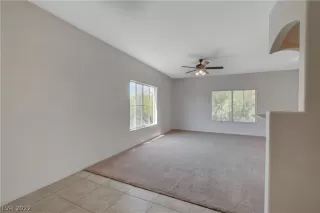 Photo #3: 2390631 Listing