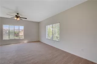 Photo #6: 2390631 Listing