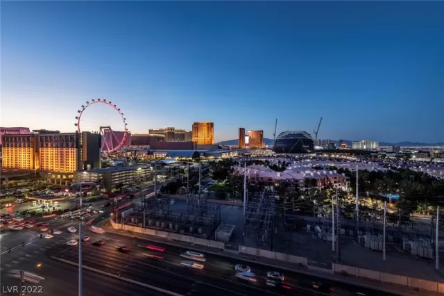 MLS: 2390647 Condo For Sale