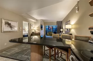 Photo #2: 2390647 Listing