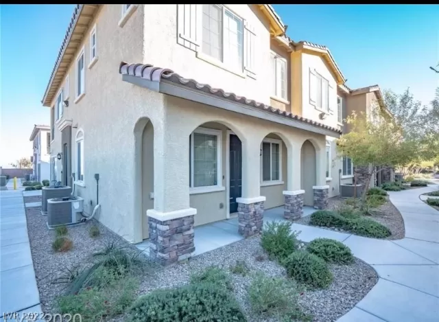 MLS: 2390658 Condo For Sale