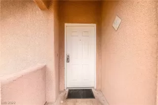 Photo #2: 2390665 Listing