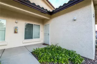 Photo #1: 2390680 Listing