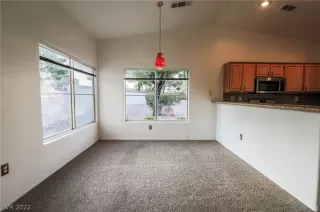 Photo #6: 2390680 Listing