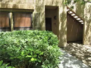 Photo #3: 2390684 Listing