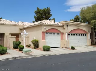 Photo #1: 2390687 Listing