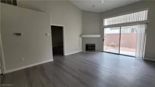 Photo #5: 2390687 Listing