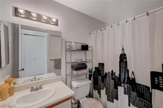 Photo #6: 2390726 Listing