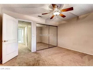 Photo #5: 2390763 Listing 