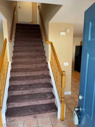 Photo #3: 2390773 Listing