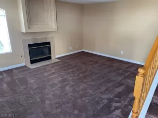 Photo #4: 2390773 Listing