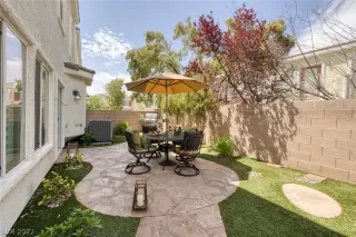 Photo #3: 2390832 Listing 