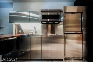 Photo #1: 2390838 Listing 