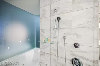 Photo #6: 2390838 Listing 