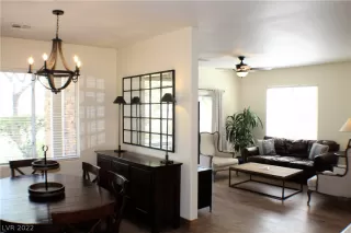 Photo #1: 2390865 Listing 