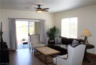 Photo #2: 2390865 Listing 