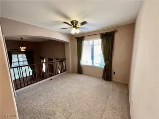 Photo #3: 2390878 Listing 