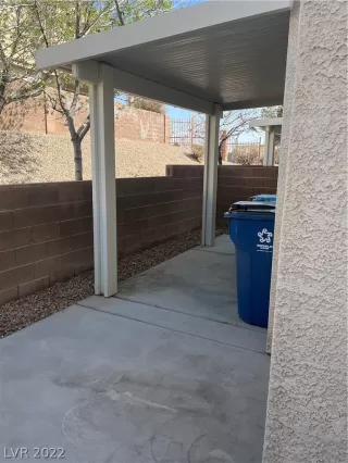 Photo #2: 2390885 Listing 