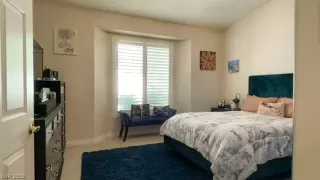 Photo #6: 2390910 Listing