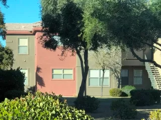 Photo #1: 2390956 Listing