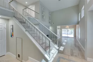 Photo #4: 2390975 Listing 