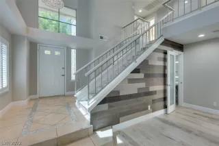 Photo #6: 2390975 Listing 