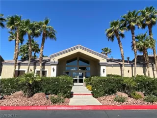 Photo #1: 2390984 Listing