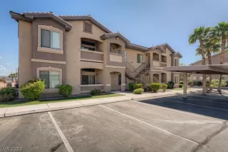 Photo #3: 2390984 Listing