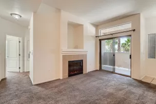 Photo #5: 2390984 Listing