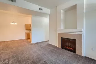 Photo #6: 2390984 Listing