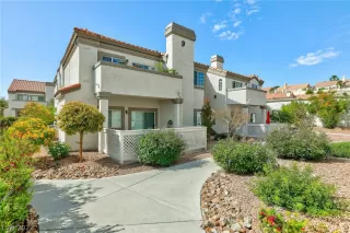 Photo #6: 2390986 Listing 