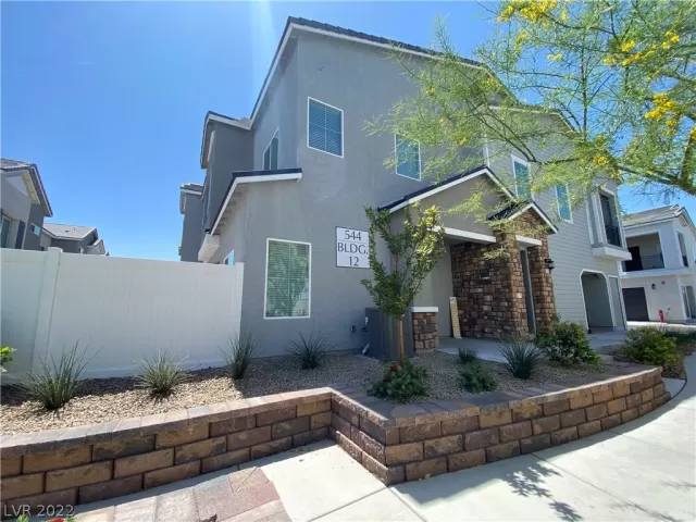 MLS: 2390987 Condo For Sale