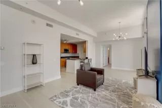 Photo #2: 2390997 Listing 