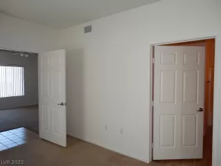 Photo #6: 2391010 Listing 