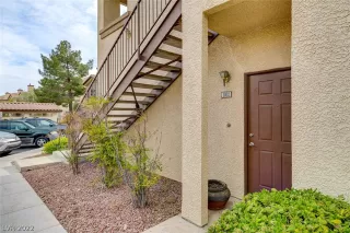 Photo #3: 2391035 Listing