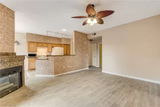 Photo #6: 2391035 Listing