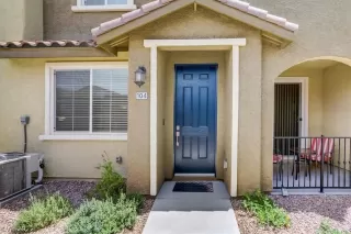 Photo #2: 2391039 Listing