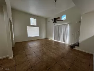 Photo #2: 2391070 Listing 