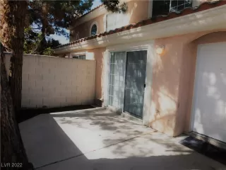 Photo #4: 2391072 Listing 