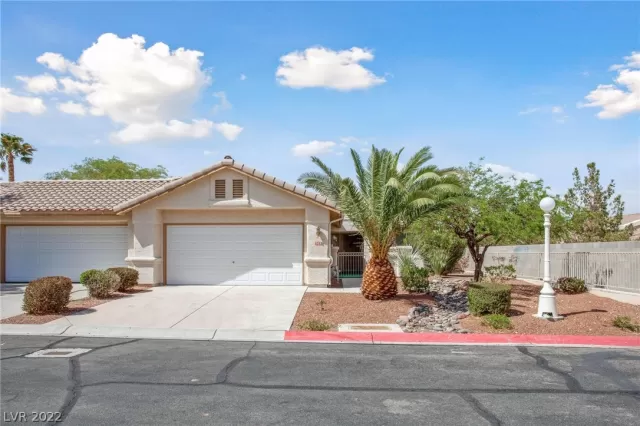 MLS: 2391094 Condo For Sale