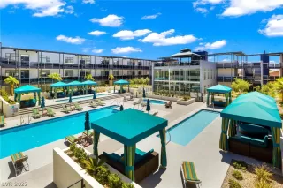 Photo #1: 2391102 Listing