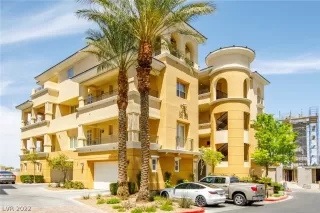 Photo #1: 2391107 Listing