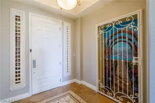 Photo #4: 2391107 Listing