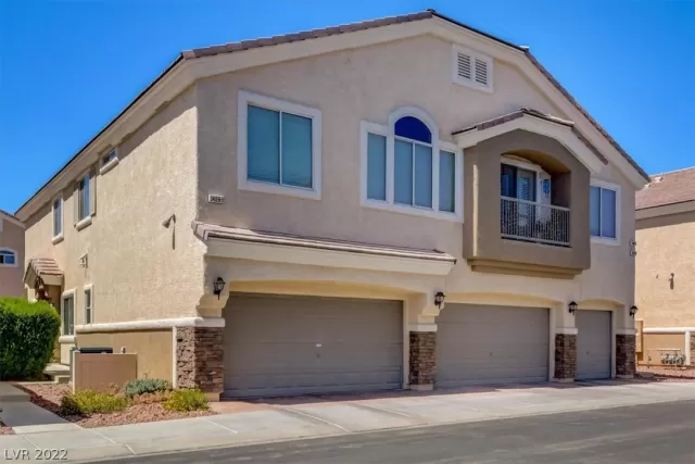 MLS: 2391121 Condo For Sale