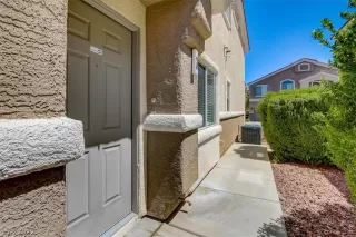 Photo #2: 2391121 Listing 