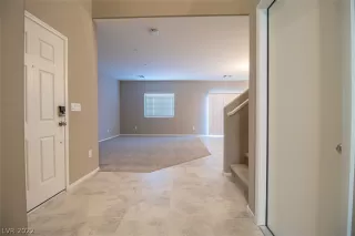 Photo #5: 2391123 Listing 