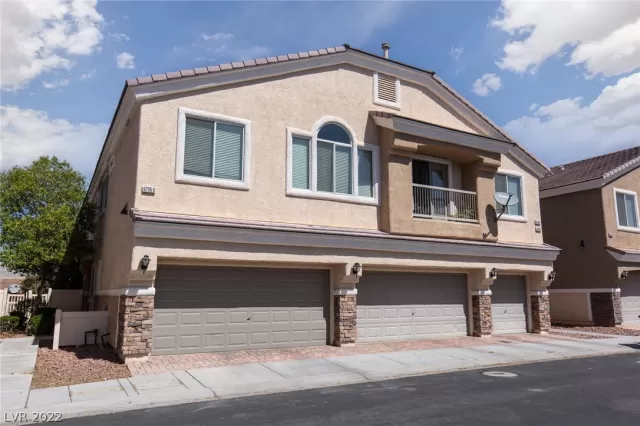 MLS: 2391142 Condo For Sale