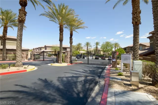 MLS: 2391166 Condo For Sale