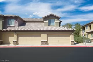 Photo #3: 2391166 Listing