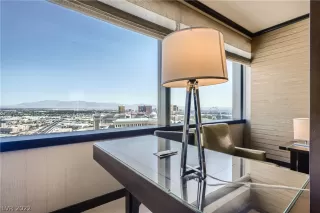 Photo #4: 2391181 Listing